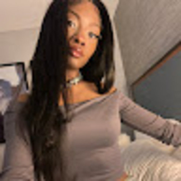 Meet your Posher, Kailyn - Picture 1 of 1